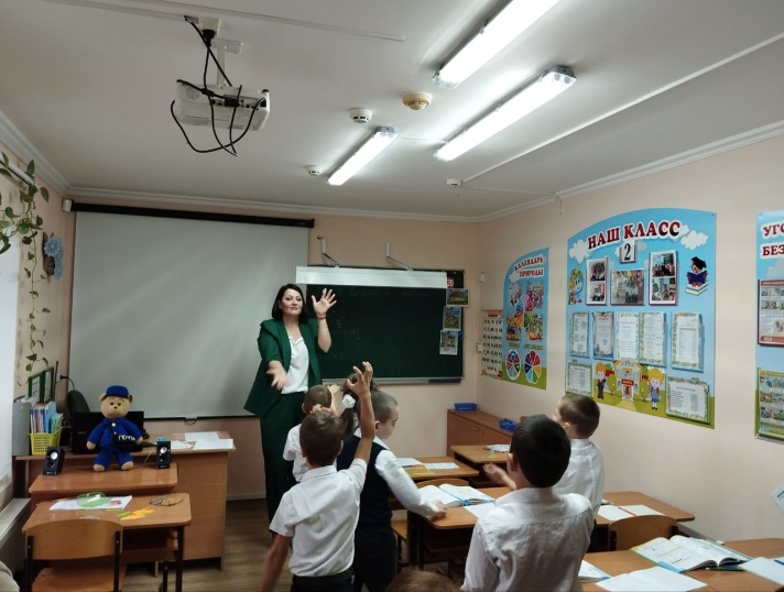 C:\Users\пк4\Desktop\Линейки, уроки\IMG_20231208_152049_991.jpg