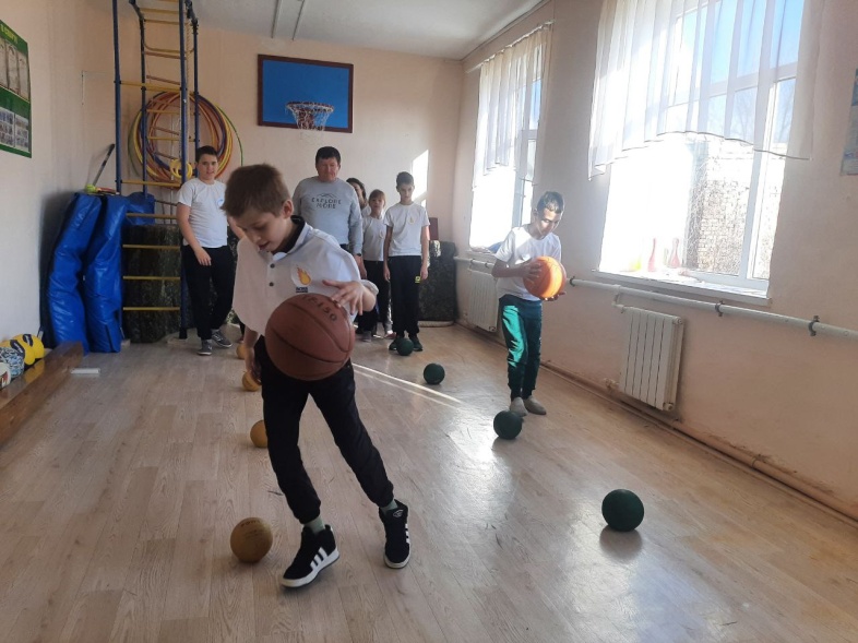 C:\Users\пк4\Desktop\Предметная неделя\Адаптивная физкультура\photo_5380020307672295056_y.jpg