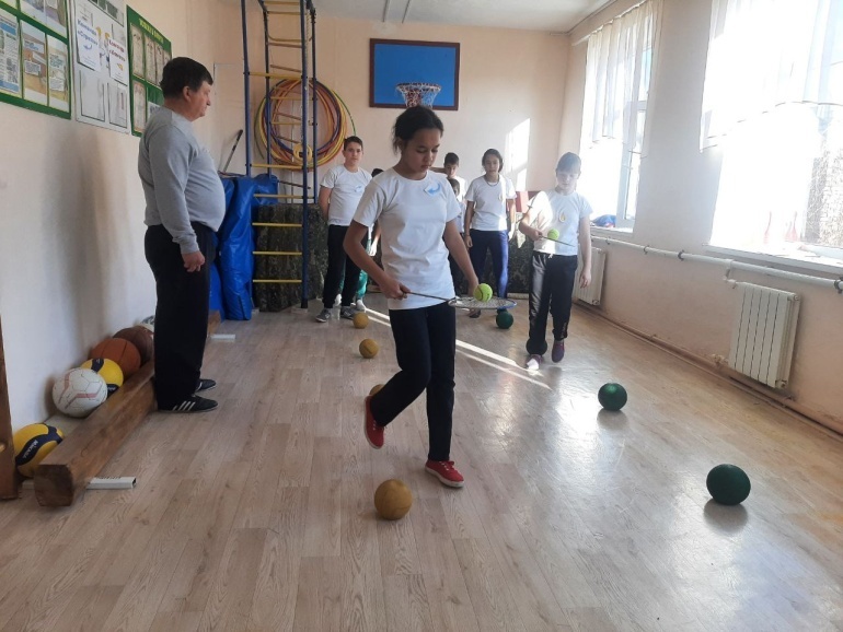 C:\Users\пк4\Desktop\Предметная неделя\Адаптивная физкультура\photo_5380020307672295052_y.jpg